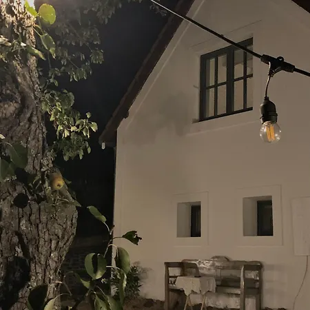 Apartment Kisvulkan Nyulontul